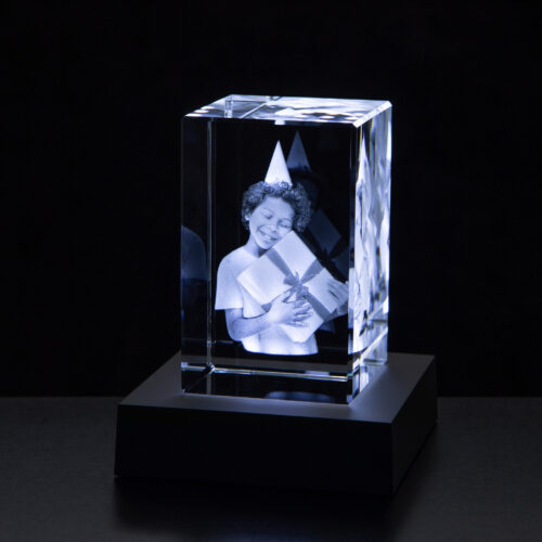 8cm x 5cm x 5cm Optical Crystal Rectangle H or V